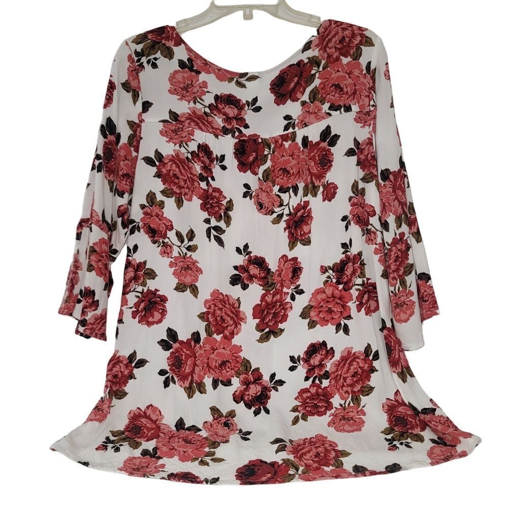 Torrid Womens Size1 Floral Top Boho Summer Beachy Vacation Work Prairie Flowy - Picture 2 of 8